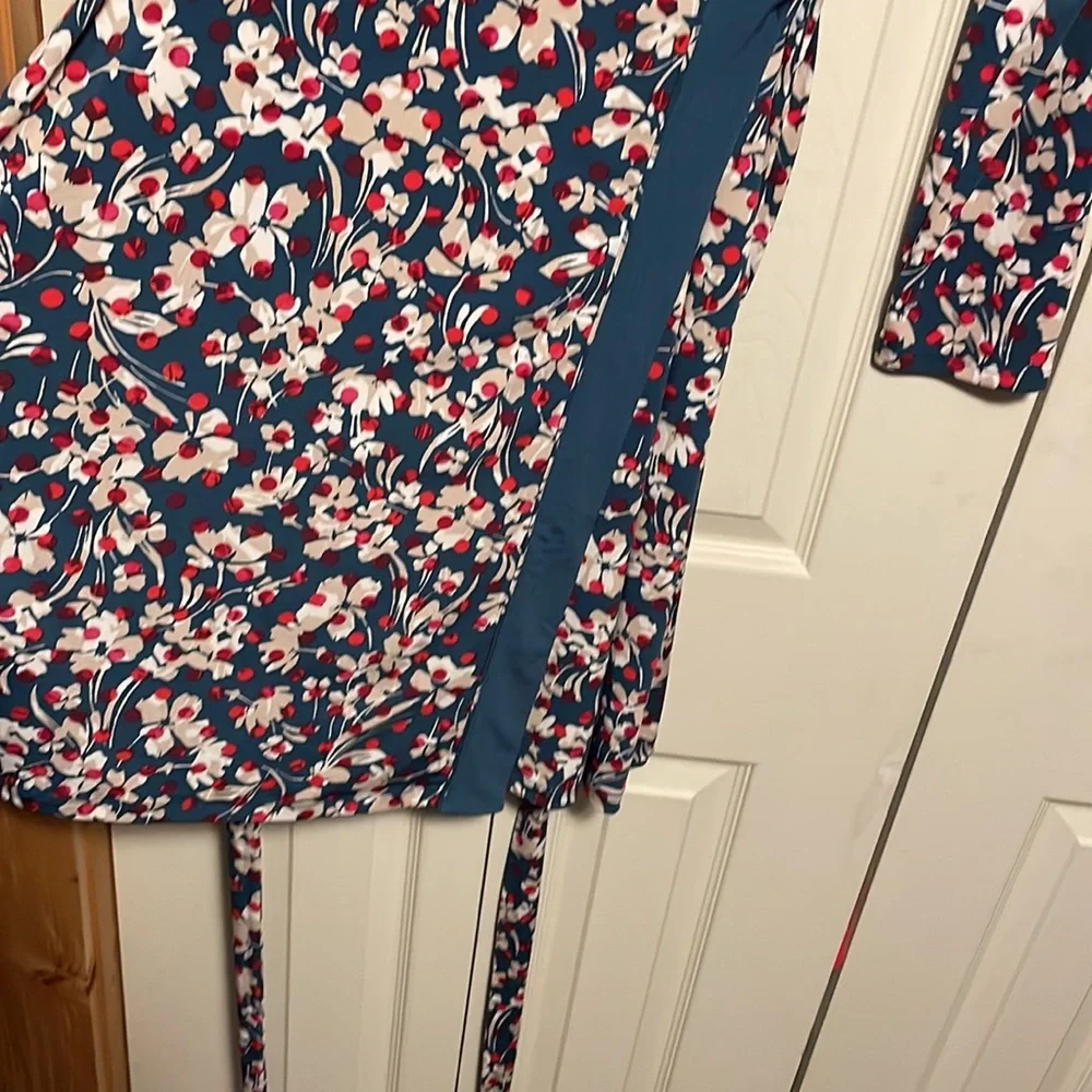 Banana Republic Wrap Dress - Picture 3 of 3